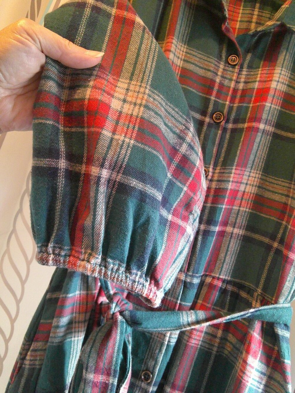 NEW "Bloomchic" Plaid Notched Belted Pocket Curved Hem Flannel Dress Woman Sz 26 - Picture 6 of 7